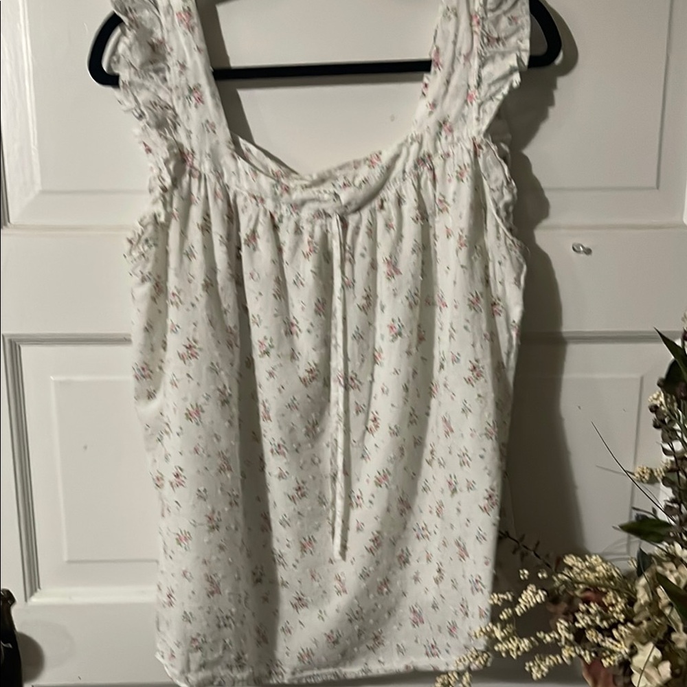 Floral White Sleeveless Top